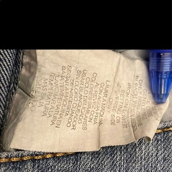 Jolt women’s Denim shorts. Size 0 - Picture 11 of 11